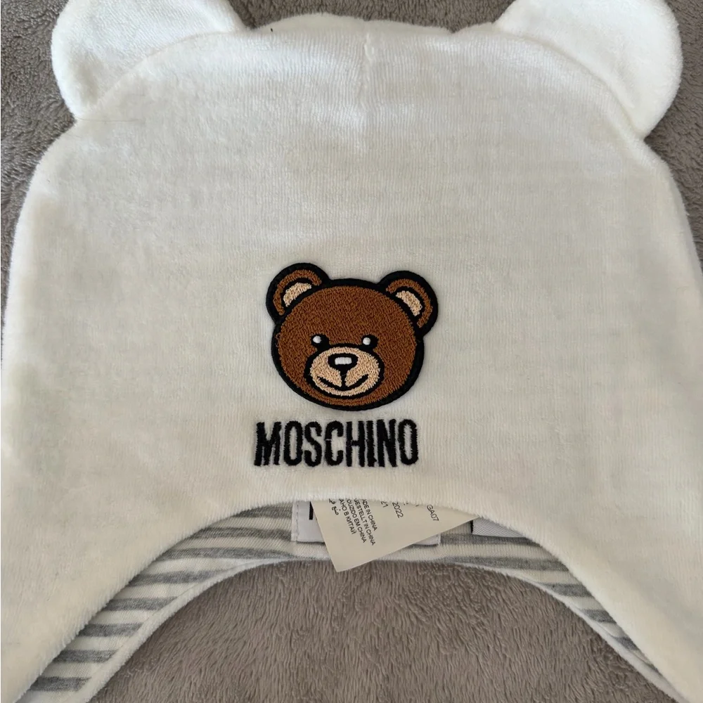 Moschino White Bear Embroidered Kids Hat